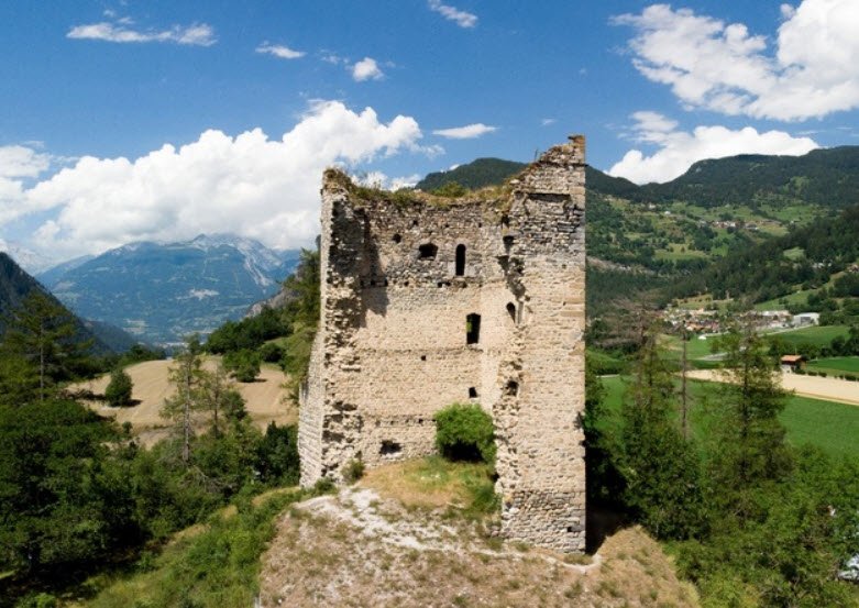 Alt-Süns Castle, Domleschg, Switzerland, Switzerland